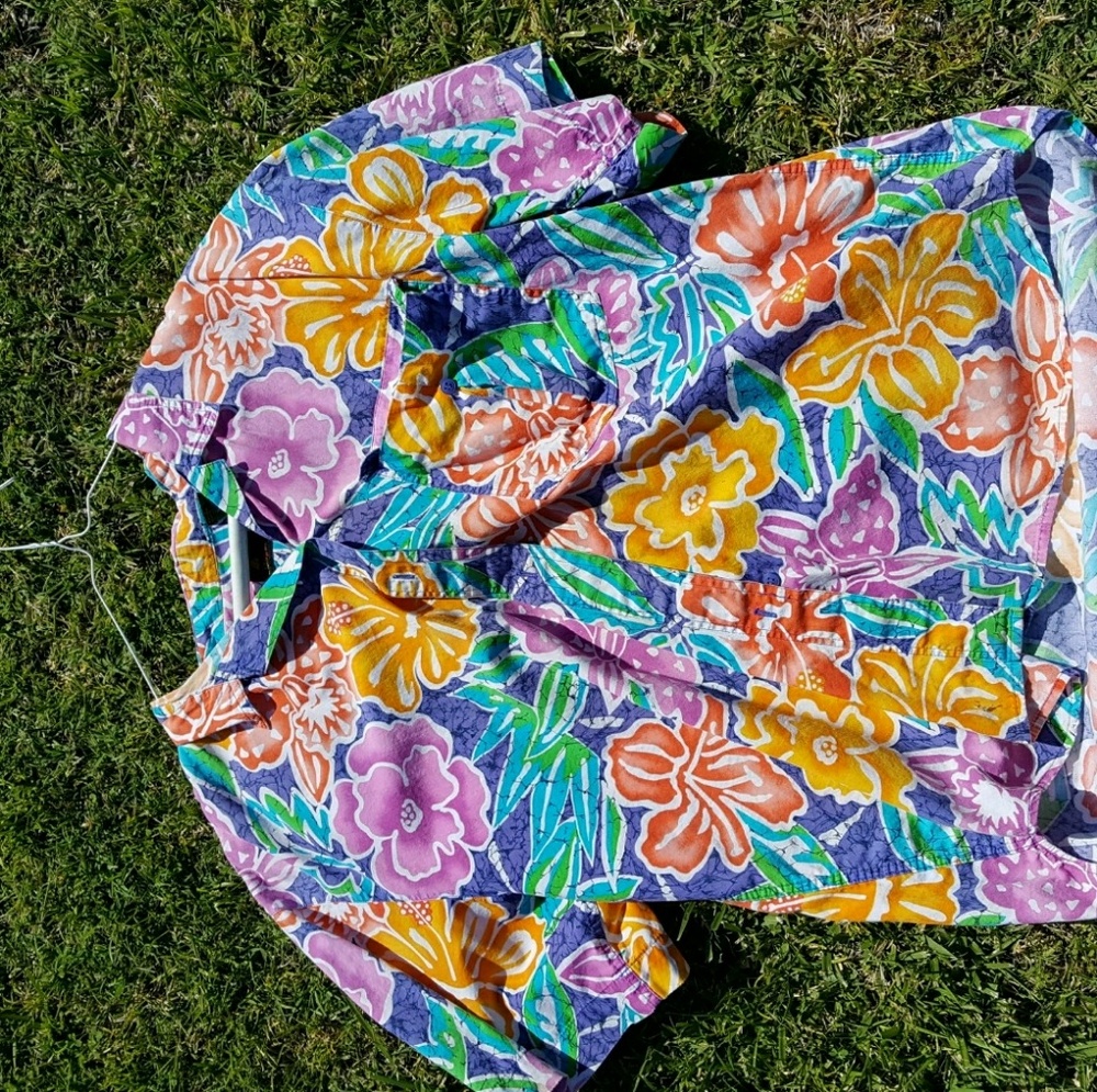 Colorful button up